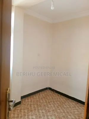 2bdrm Condo in ኣያት, Yeka for sale