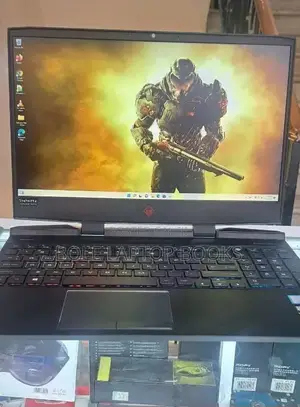 New Laptop HP OmniBook 5 14" 16GB Intel Core i7 SSD 1T