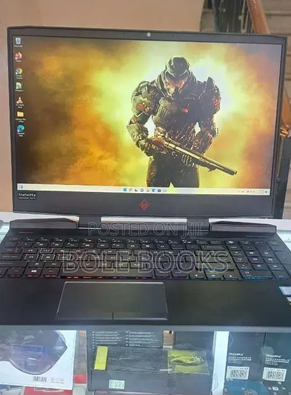 New Laptop HP OmniBook 5 14" 16GB Intel Core i7 SSD 1T