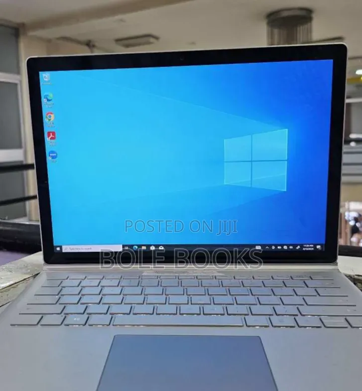 New Laptop Microsoft Surface Book 3 16GB Intel Core i7 SSD 256GB