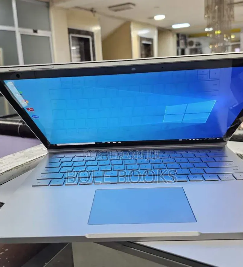 New Laptop Microsoft Surface Book 3 16GB Intel Core i7 SSD 256GB