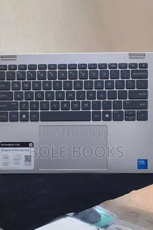 New Laptop HP OmniBook 5 Flip 16GB Intel Core i7 SSD 1T