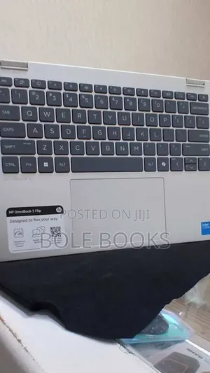 New Laptop HP OmniBook 5 Flip 16GB Intel Core i7 SSD 1T
