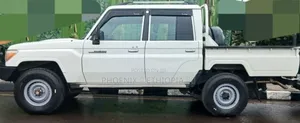 Toyota Land Cruiser 2018 White