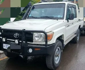 Toyota Land Cruiser 2018 White