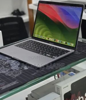New Laptop Apple MacBook Pro 2020 M1 8GB Apple M1 SSD 512GB