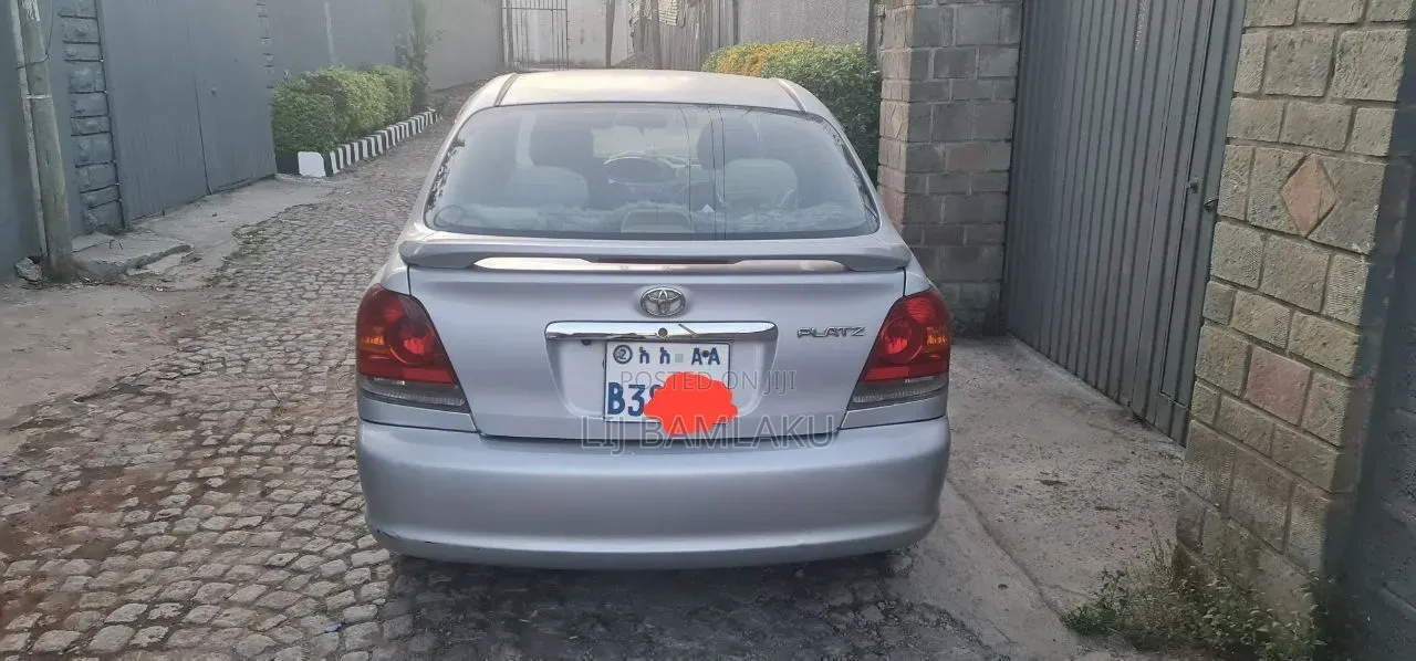 Toyota Platz 1.0 FWD 2005 Silver