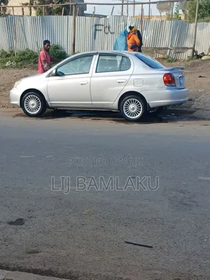 Toyota Platz 1.0 FWD 2005 Silver
