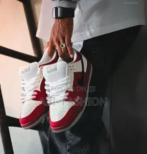 Nike SB Dunk Low “Roller Derby” Red/White