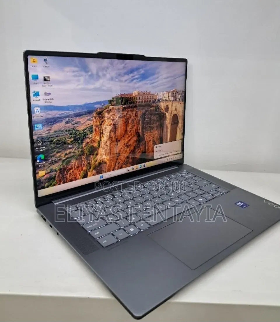 New Laptop Lenovo ThinkPad Yoga 32GB Intel Core Ultra 7 SSD 512GB