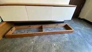 1.50 TV Stand