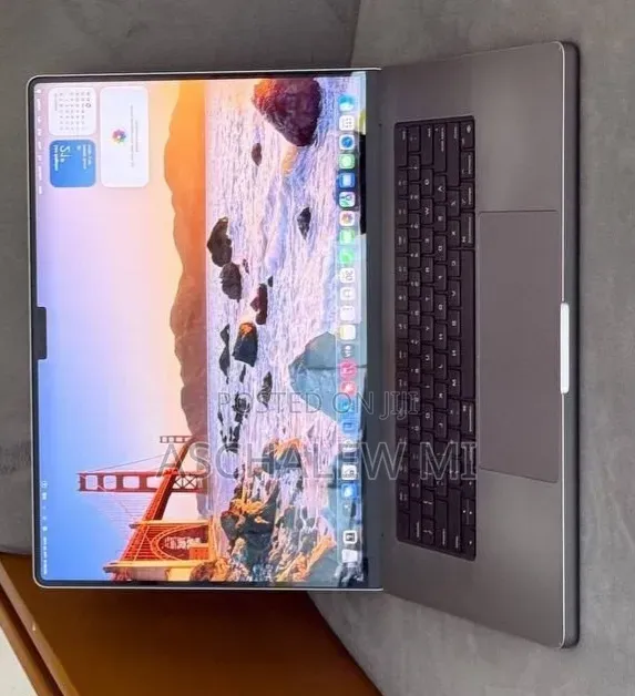 New Laptop Apple MacBook Pro 2021 M1 Max 32GB Apple M1 Max SSD 1T
