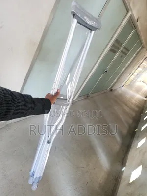 Axillary Bilateral crutches鳵不Axillary Bilateral Crutches鳵了crutches New