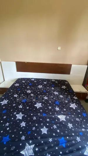 Top 2m 1.50 Bed With 2side Comos