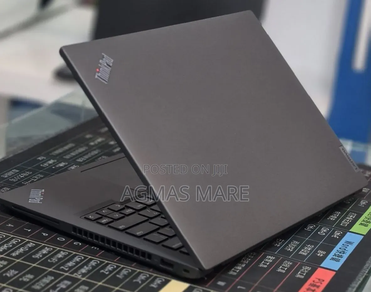 New Laptop Lenovo ThinkPad T14 16GB Intel Core i7 SSD 512GB