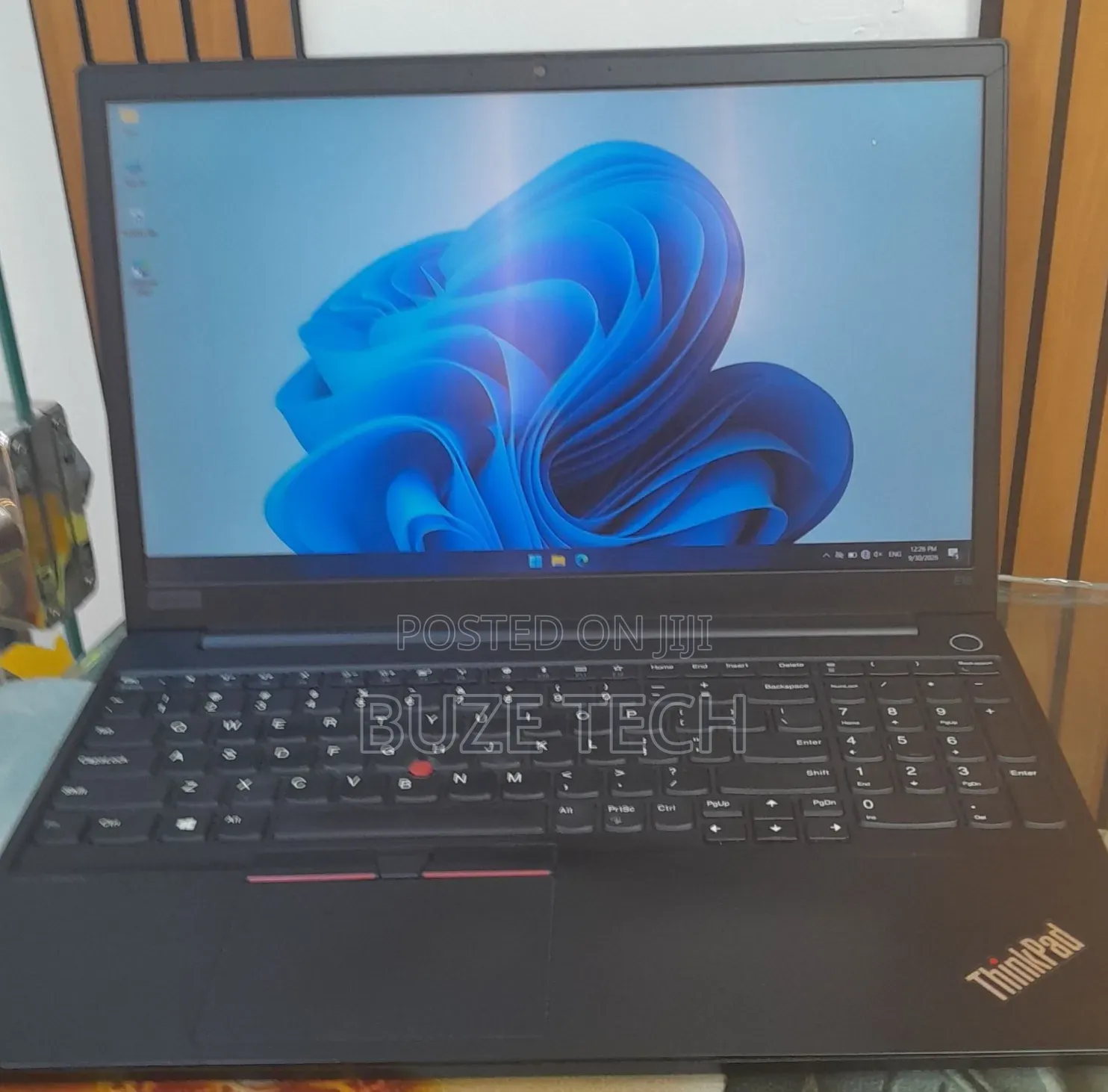 New Laptop Lenovo ThinkPad E15 16GB Intel Core i7 SSD 512GB