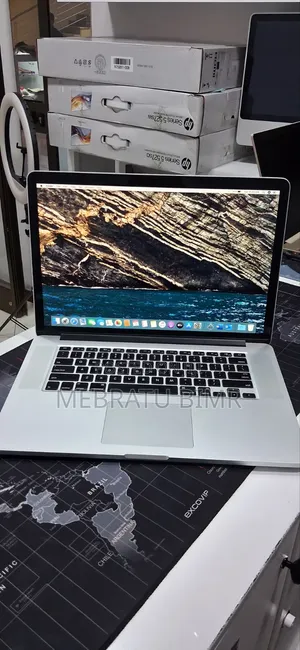 New Laptop Apple MacBook Pro 2014 16GB Intel Core i7 SSD 256GB