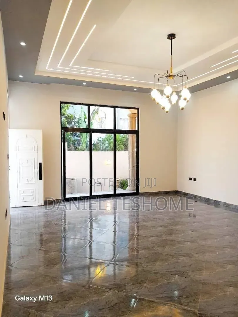 Furnished 3bdrm Villa in Bole for sale
