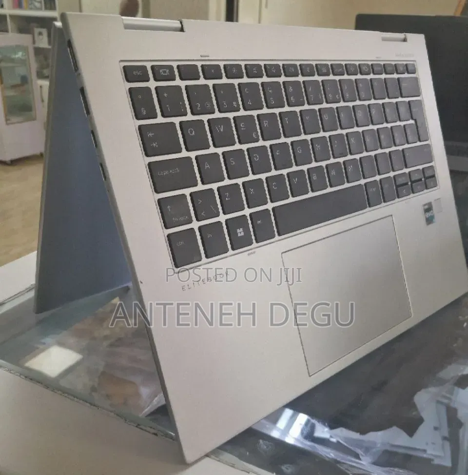 New Laptop HP EliteBook 840 G10 32GB Intel Core i7 SSD 512GB