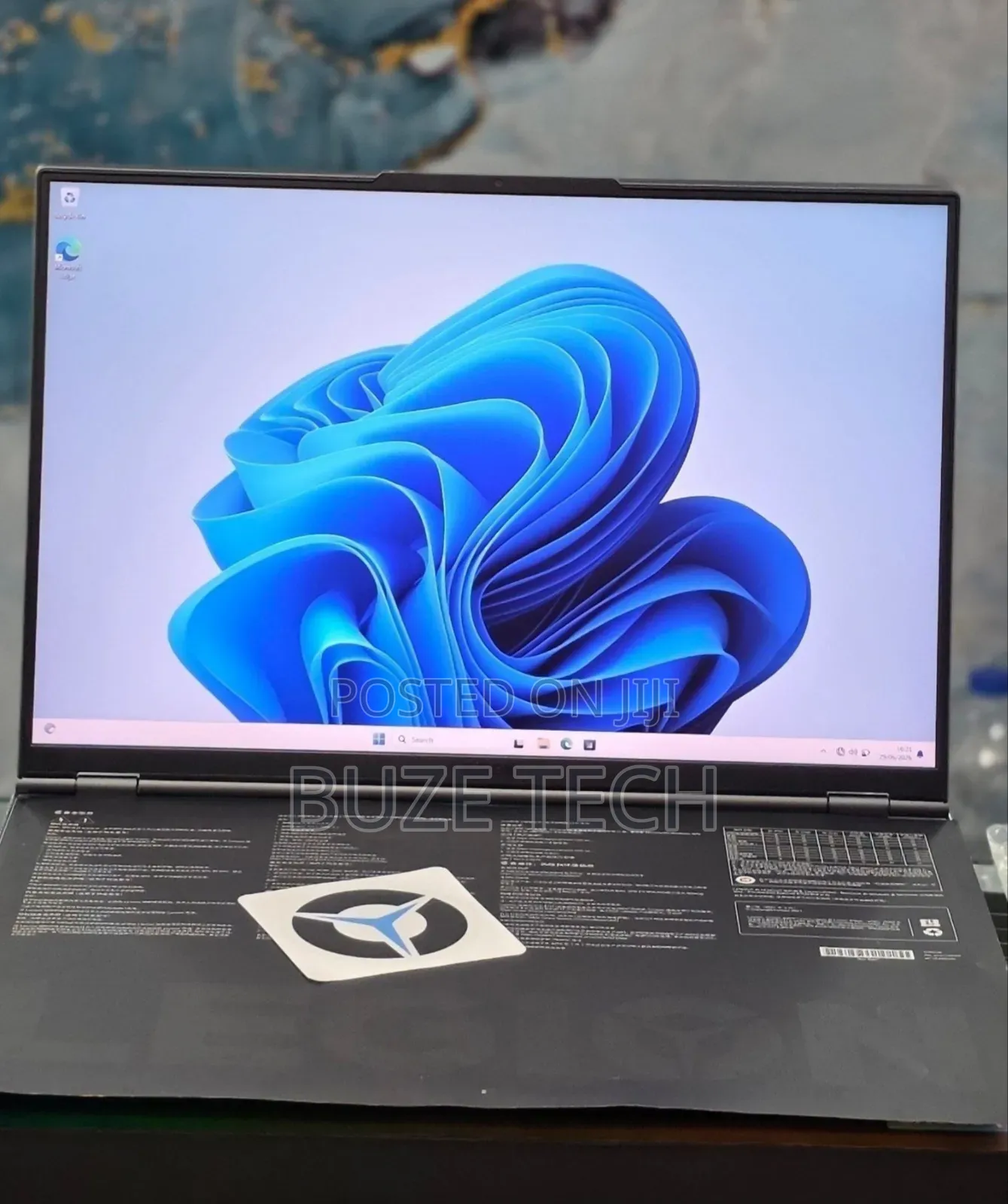 New Laptop Lenovo Legion 9 32GB AMD Ryzen 9 SSD 1T
