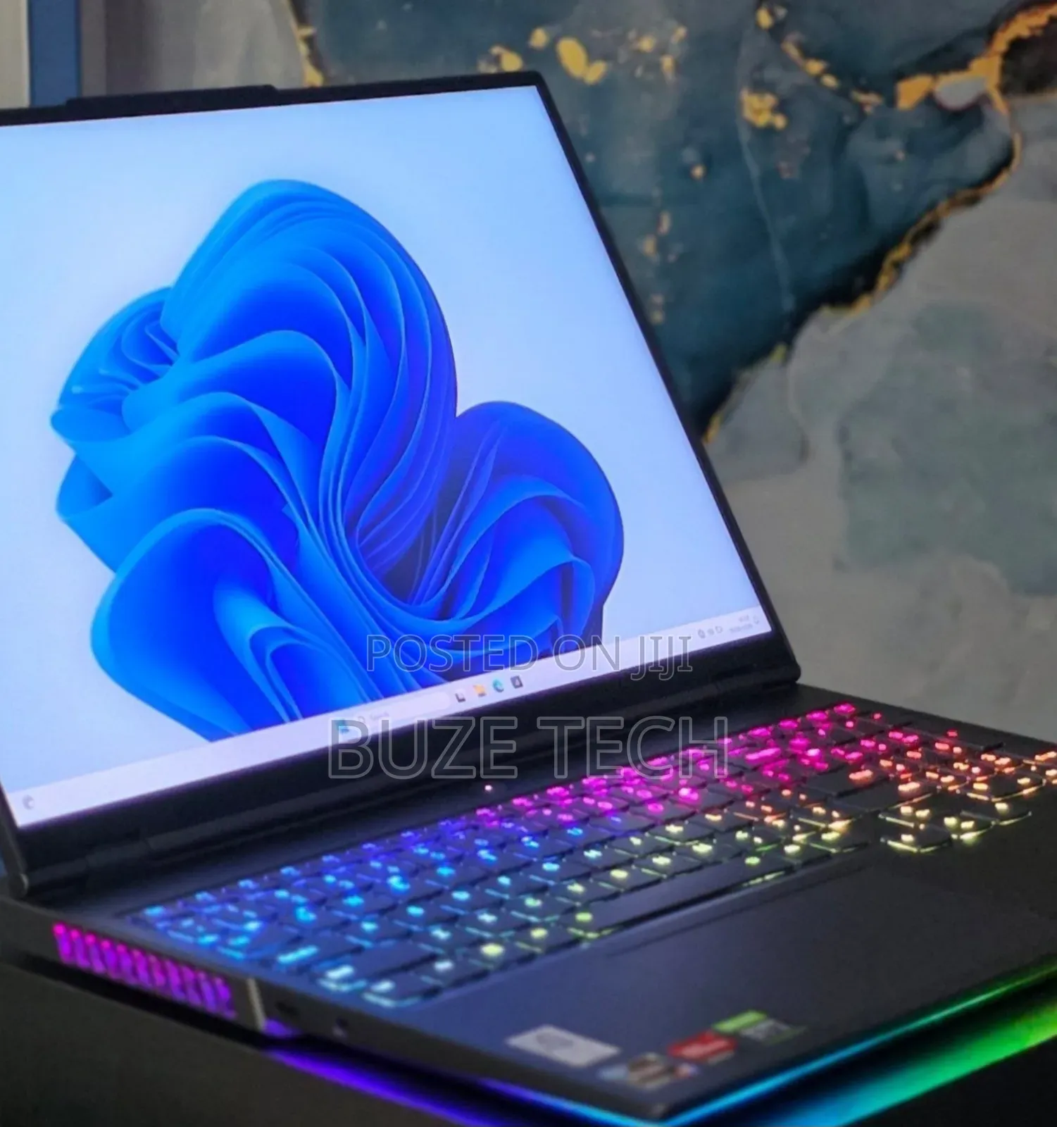 New Laptop Lenovo Legion 9 32GB AMD Ryzen 9 SSD 1T