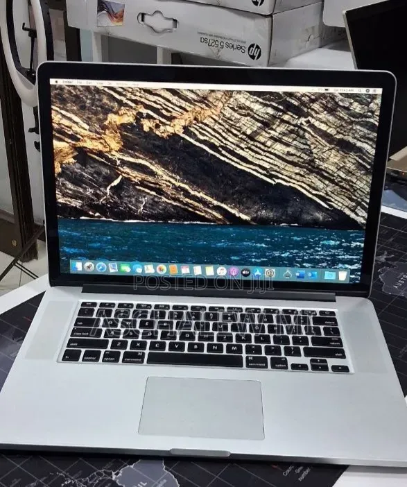 New Laptop Apple MacBook Pro 2014 16GB Intel Core i7 SSD 256GB