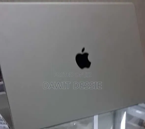 New Laptop Apple MacBook Pro 2021 M1 32GB Apple M1 Pro SSD 512GB