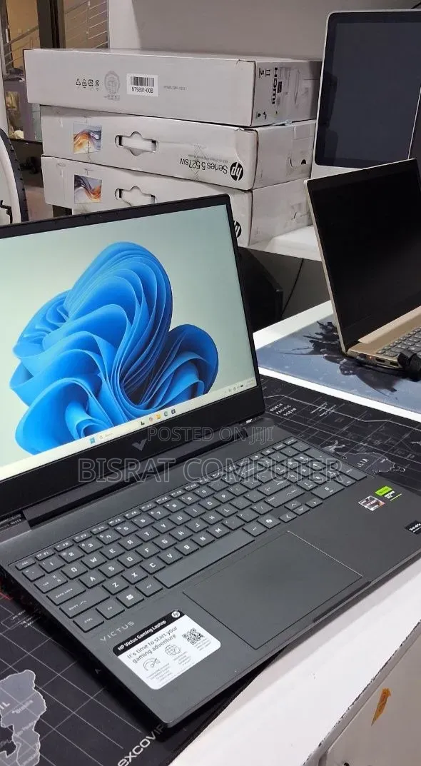 New Laptop HP Victus 15 16GB Intel Core i7 SSD 512GB