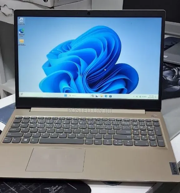 New Laptop Lenovo IdeaPad 1 8GB Intel Core 3 SSD 256GB