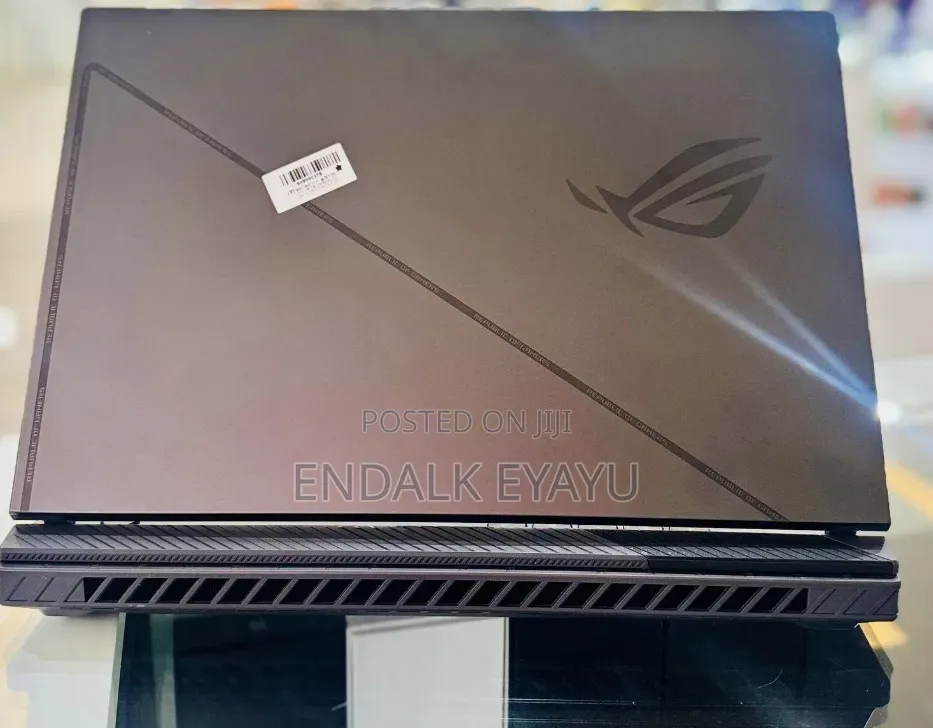 New Laptop Asus ROG Strix G16 G614 16GB Intel Core i7 SSD 1T