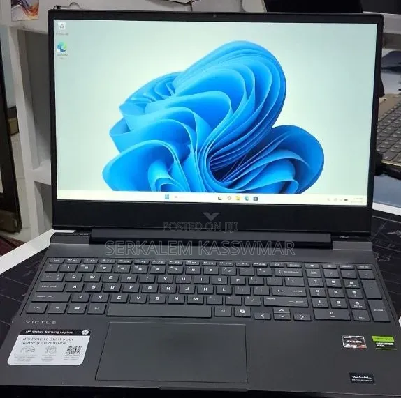 New Laptop HP Victus 15 16GB AMD Ryzen 7 SSD 512GB