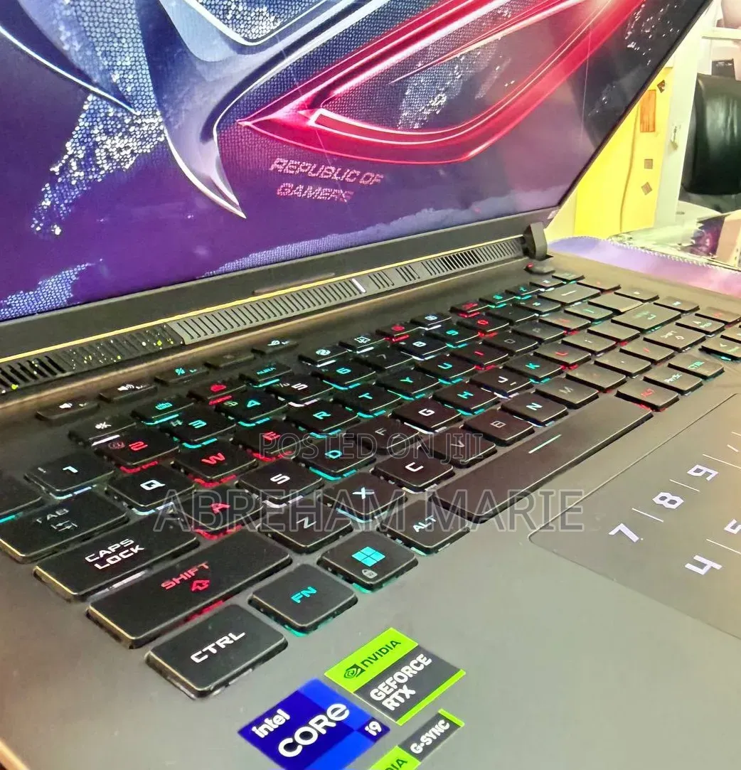 New Laptop Asus ROG Strix G15 16GB Intel Core i9 SSD 1T