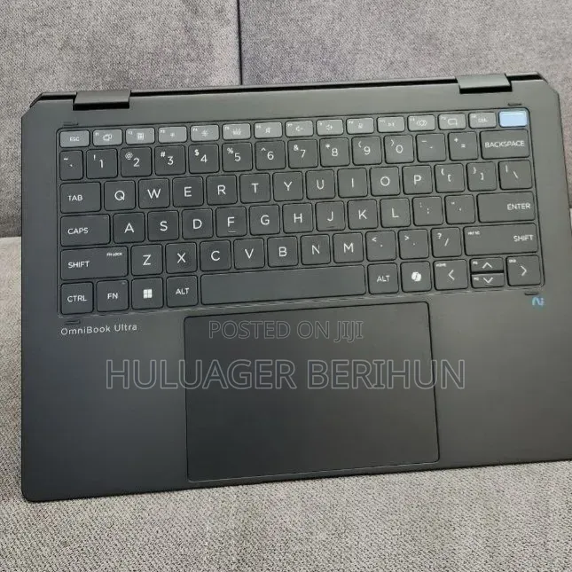 New Laptop HP OmniBook Ultra Flip 14" 16GB Intel Core Ultra 7 SSD 1T