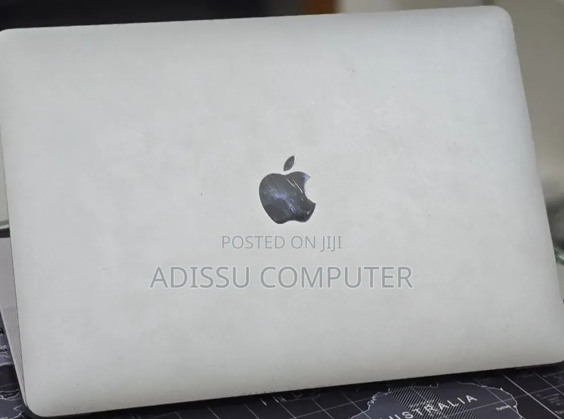 New Laptop Apple MacBook Pro 2020 8GB Apple M1 Pro SSD 512GB