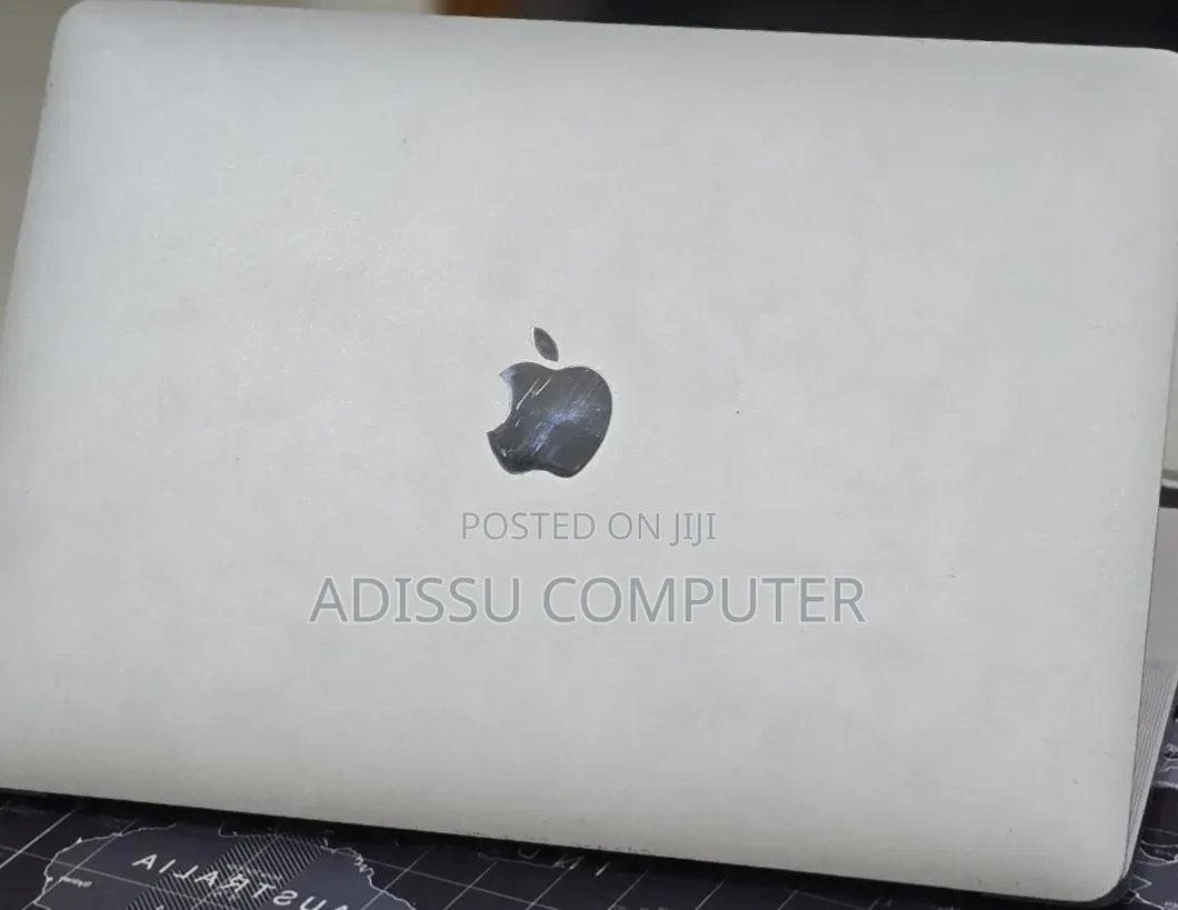 New Laptop Apple MacBook Pro 2020 8GB Apple M1 Pro SSD 512GB