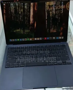 New Laptop Apple MacBook Air 2025 M4 16GB Apple M4 SSD 256GB