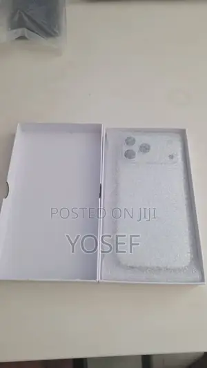 New Apple iPhone 17 Pro Max 1 TB Silver