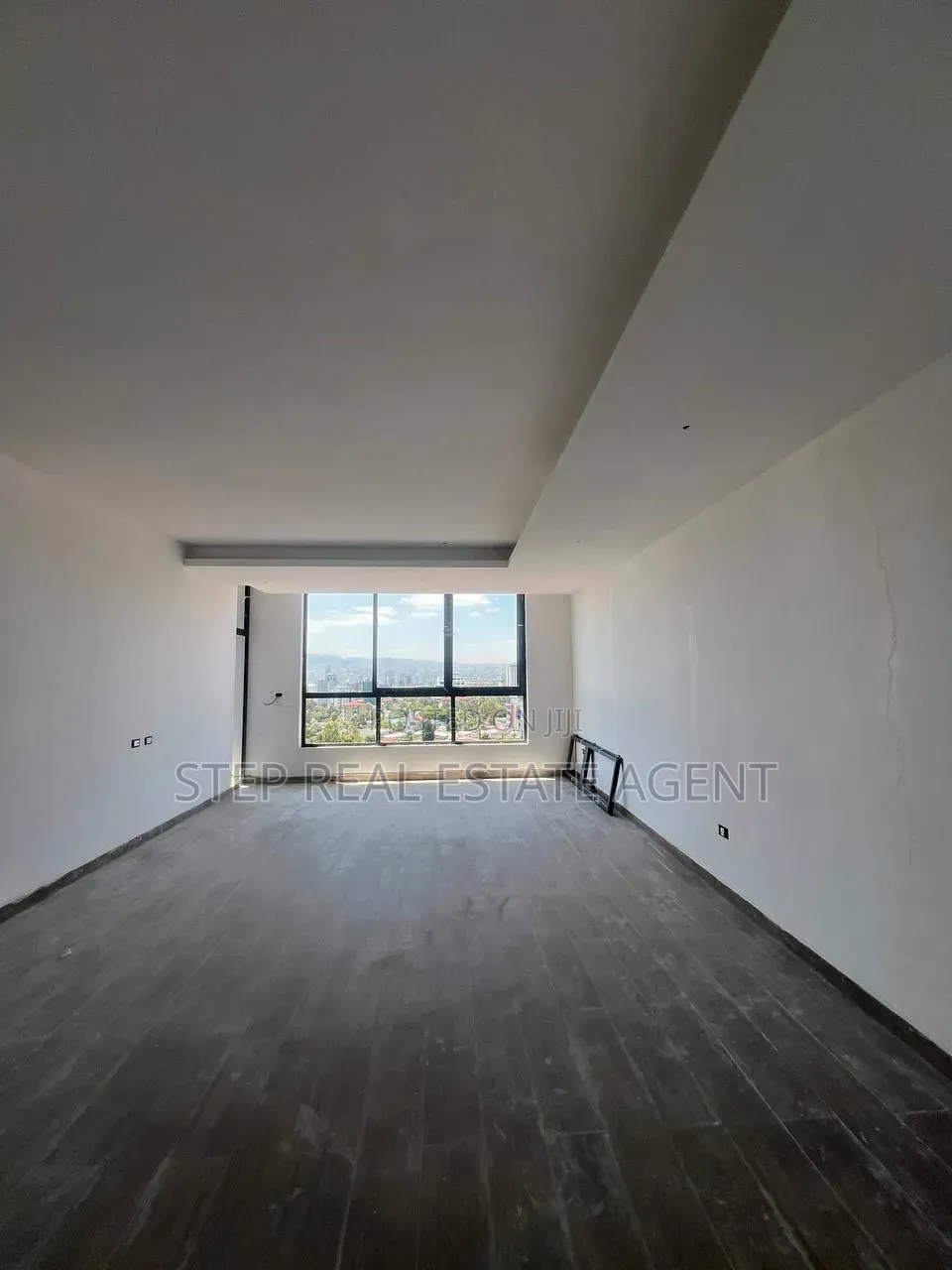 3bdrm Apartment in Esol Apartment, Bole for sale