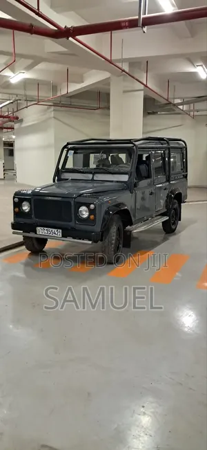 Land Rover Defender 1998 Gray