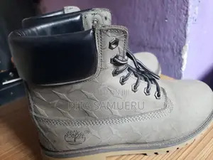 Gray Timberland With Diamond Pattern