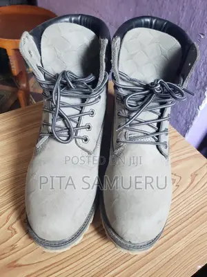 Gray Timberland With Diamond Pattern