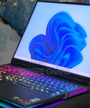 New Laptop Lenovo Legion 9 32GB AMD Ryzen 9 SSD 1T