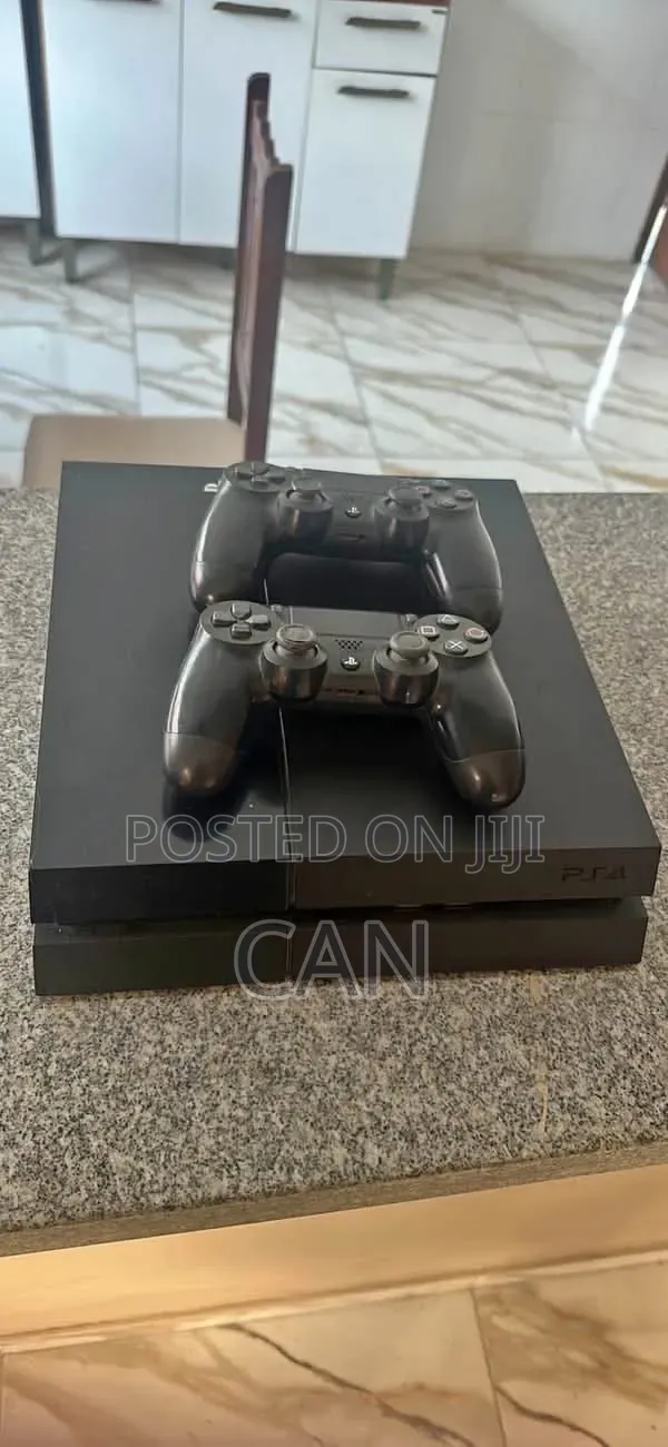 PlayStation 4fattt