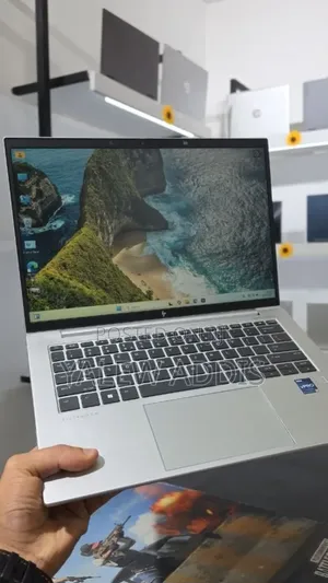 New Laptop HP EliteBook 840 G9 16GB Intel Core i7 SSD 512GB