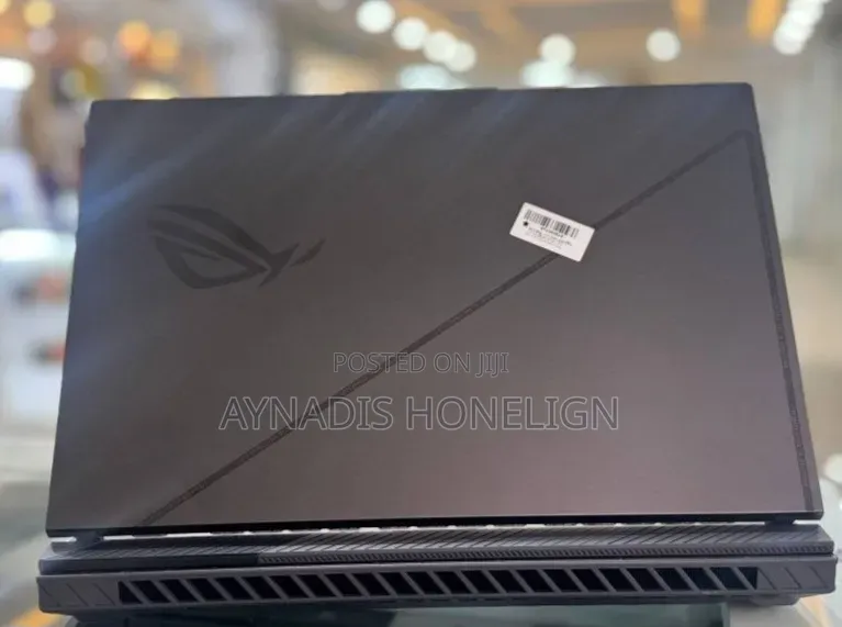 New Laptop Asus ROG Strix G16 16GB Intel Core i7 SSD 1T