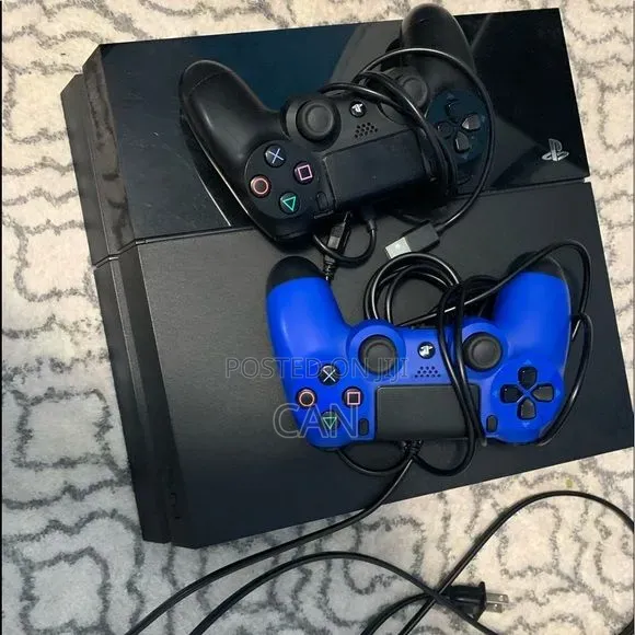 PlayStation 4fat With 2joystick Alen.