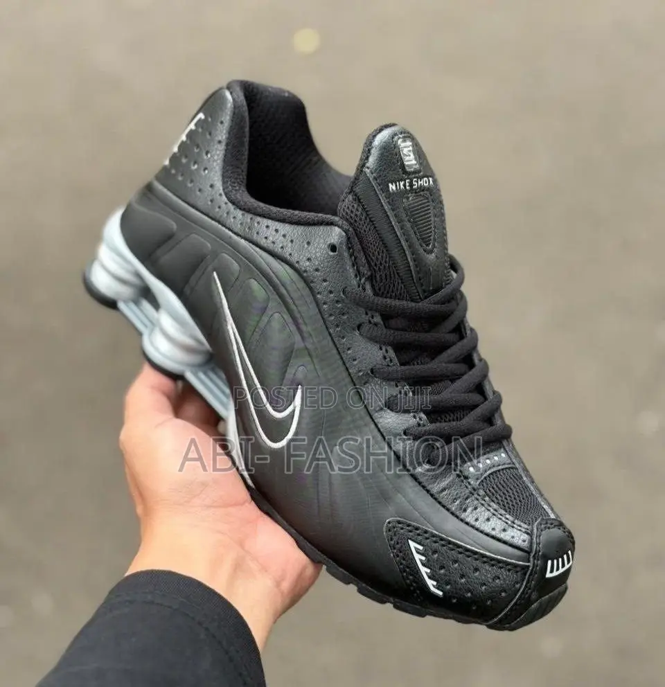 Nike Shox R4 Jewel QS Black/Metallic Silver