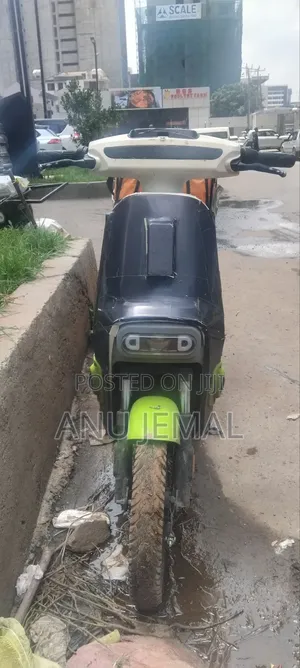 New Piaggio 2026 Silver