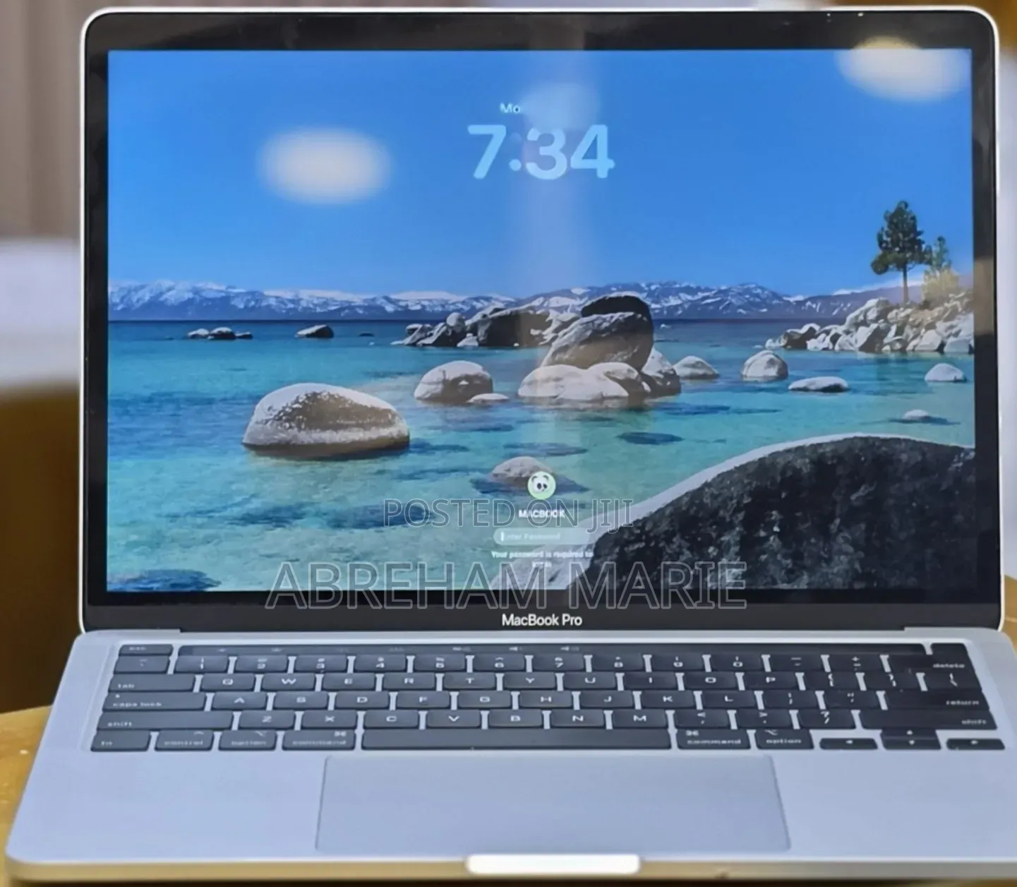 New Laptop Apple MacBook Pro 2020 32GB Intel Core i7 SSD 512GB