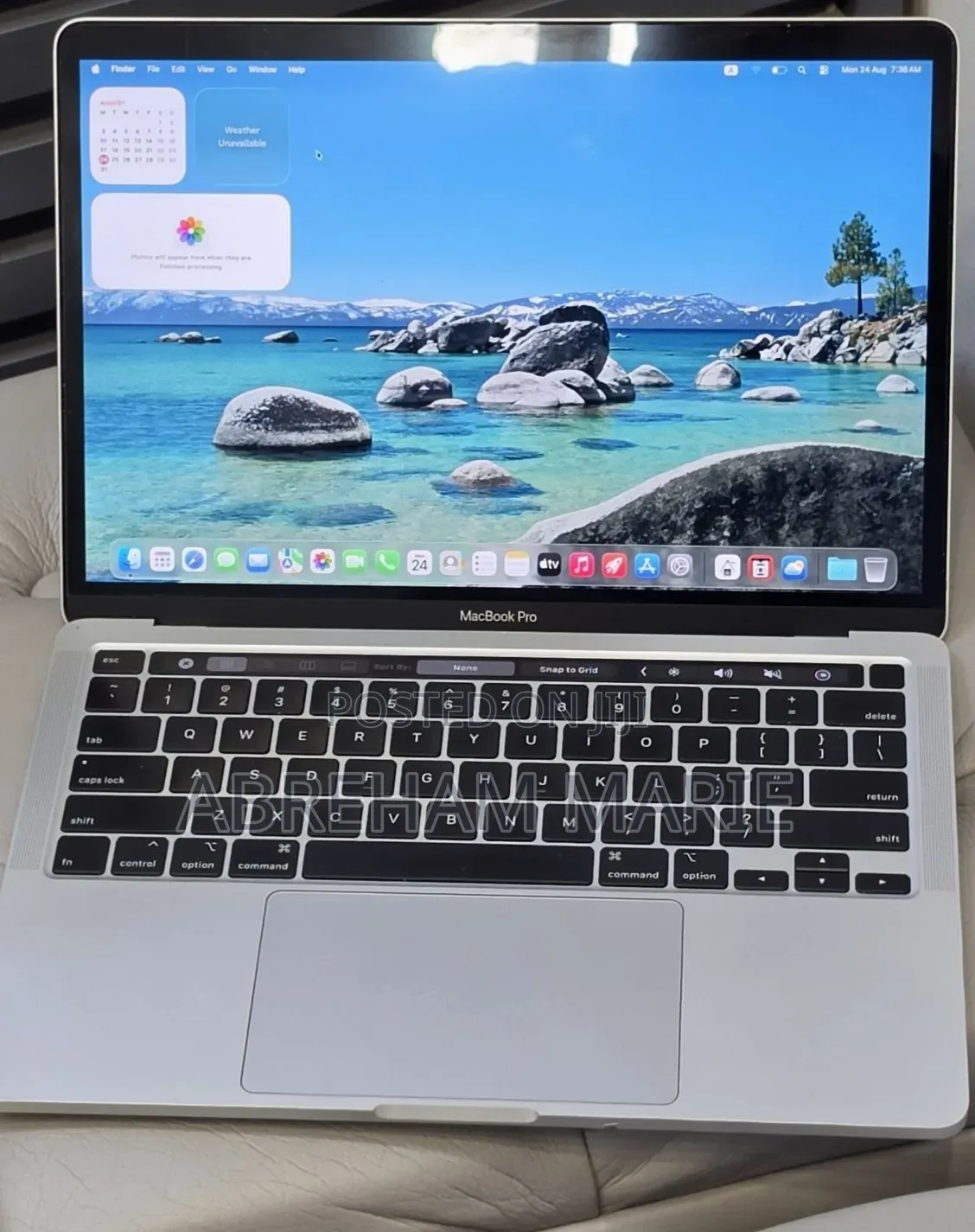 New Laptop Apple MacBook Pro 2020 32GB Intel Core i7 SSD 512GB